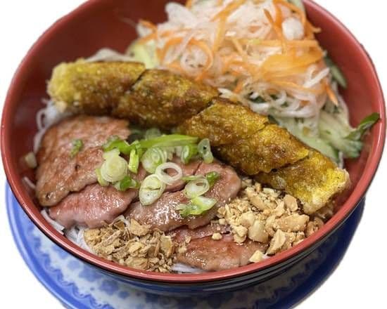 60. Grill Marinated Pork , spring roll with Rice Vermicelli
